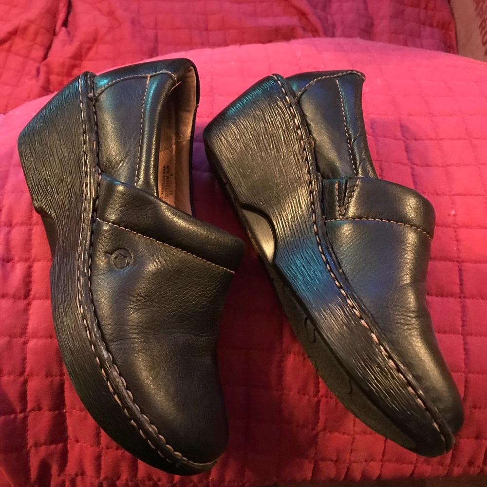 Born black leather slip on Mules/loafers? 31011 39